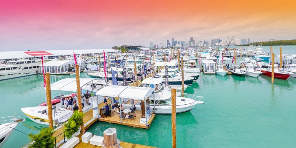 Miami Boat Show Una Exposición de Botes y Yates en el Sur de La