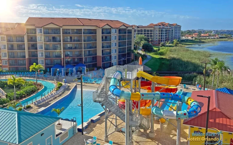 Descubre los mejores parques temáticos y hoteles en Orlando, Florida. Guía completa con consejos, itinerarios y opciones para familias.