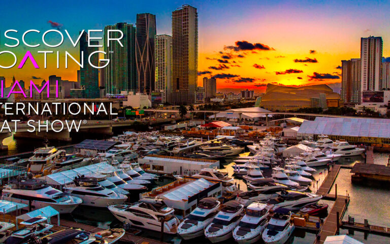 El Emocionante Miami International Boat Show de botes en miami