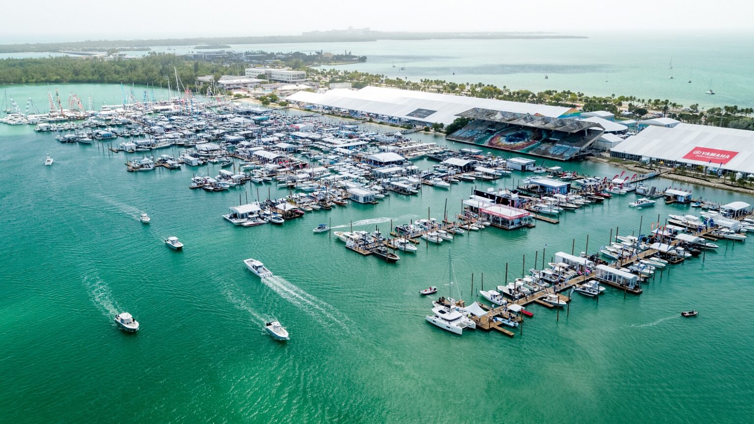 El Emocionante Miami International Boat Show De Botes En Miami - De Orlando